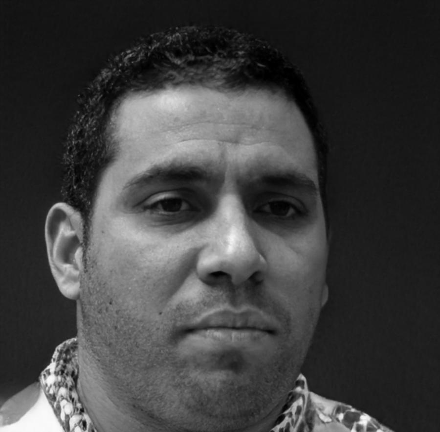 Retrato profesional de Gorka Elizalde